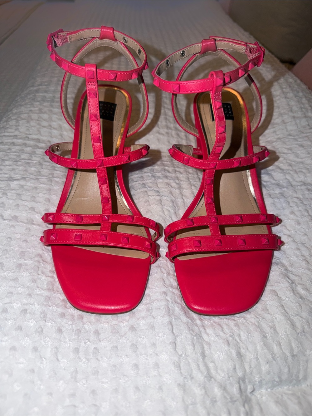 White House Black Market Pink Studded T-Strap Heels Azeala Size 7 EUC